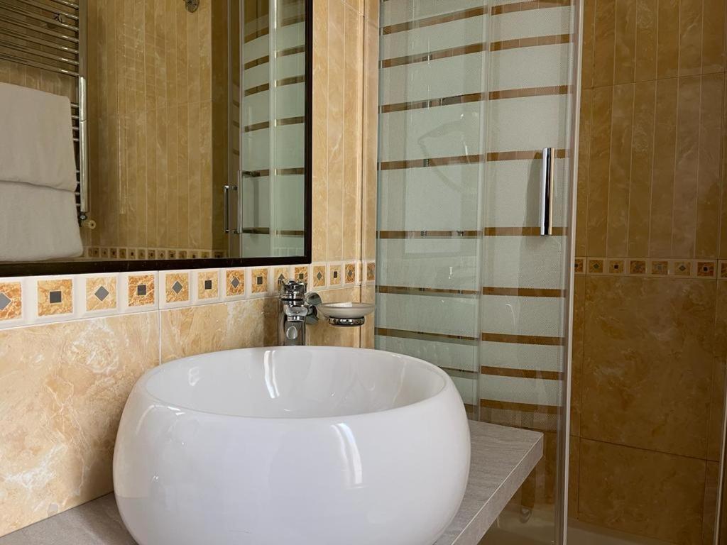 Glam Luxury Rome Hotel Екстериор снимка