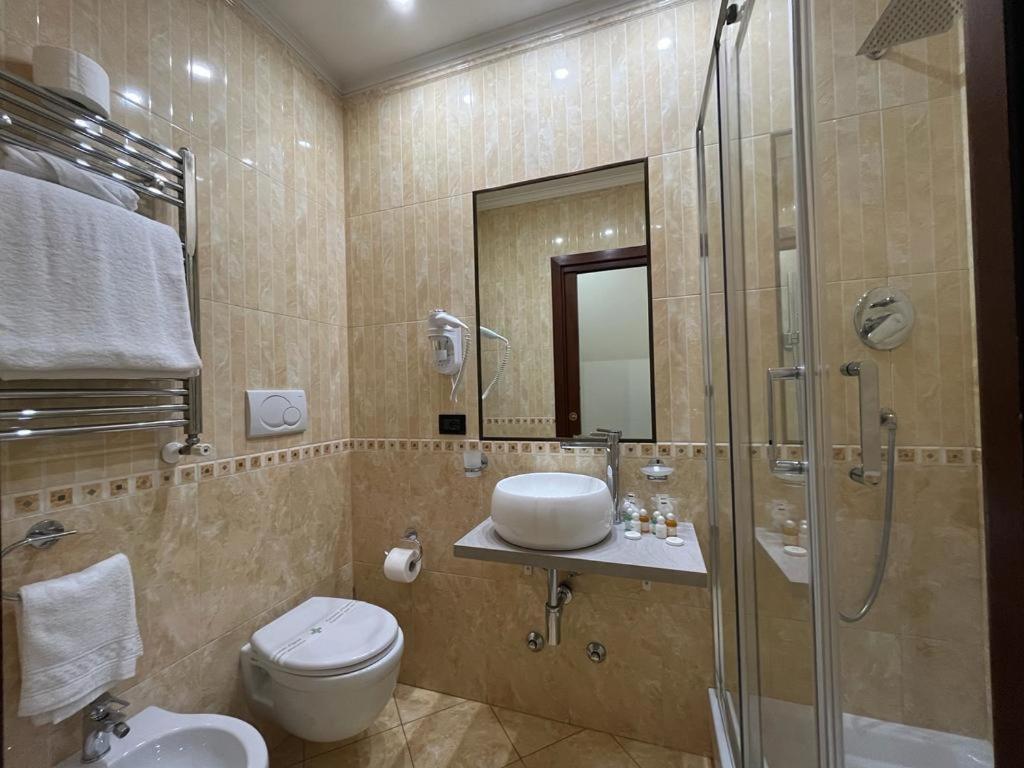 Glam Luxury Rome Hotel Екстериор снимка