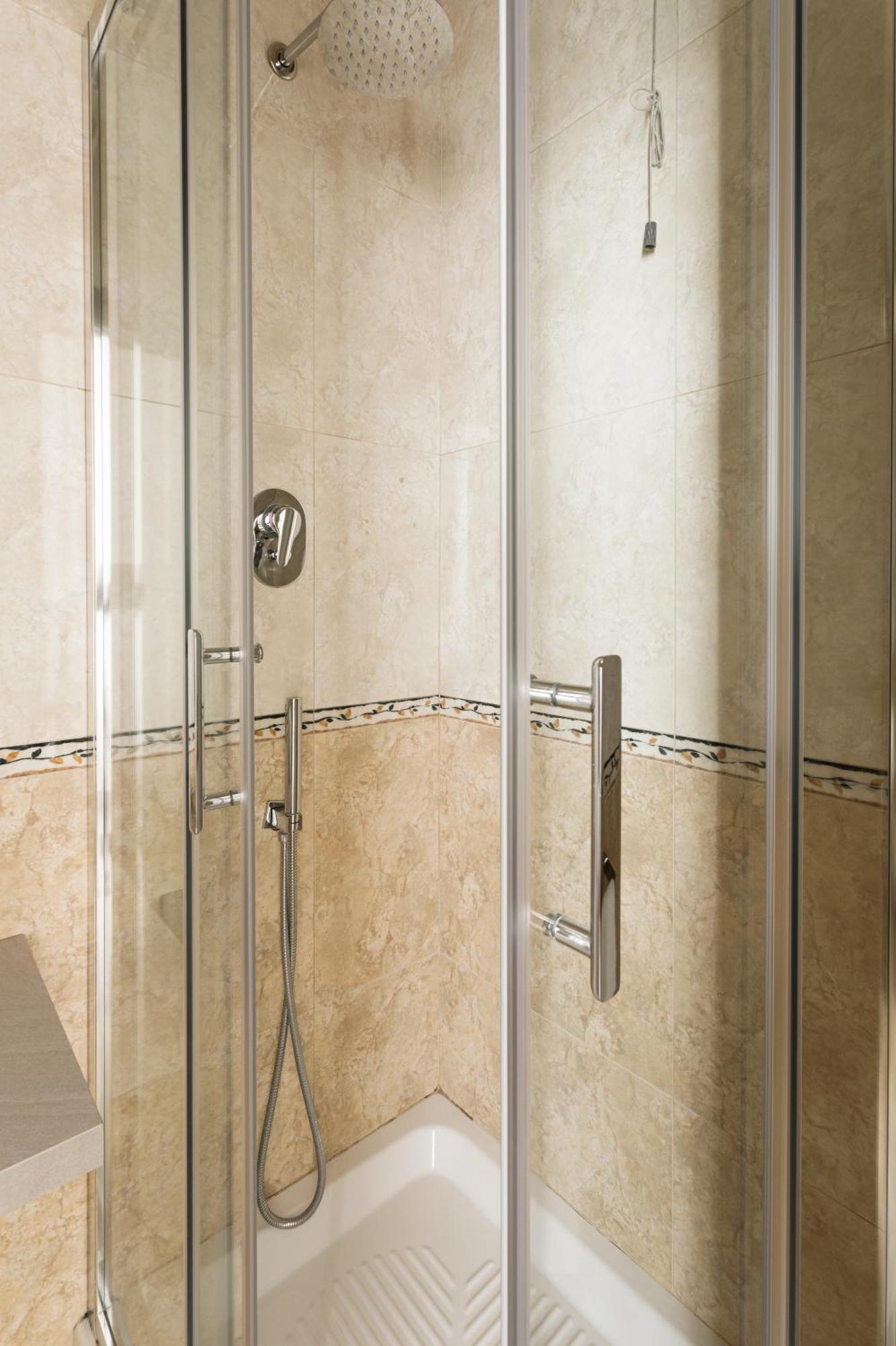 Glam Luxury Rome Hotel Екстериор снимка