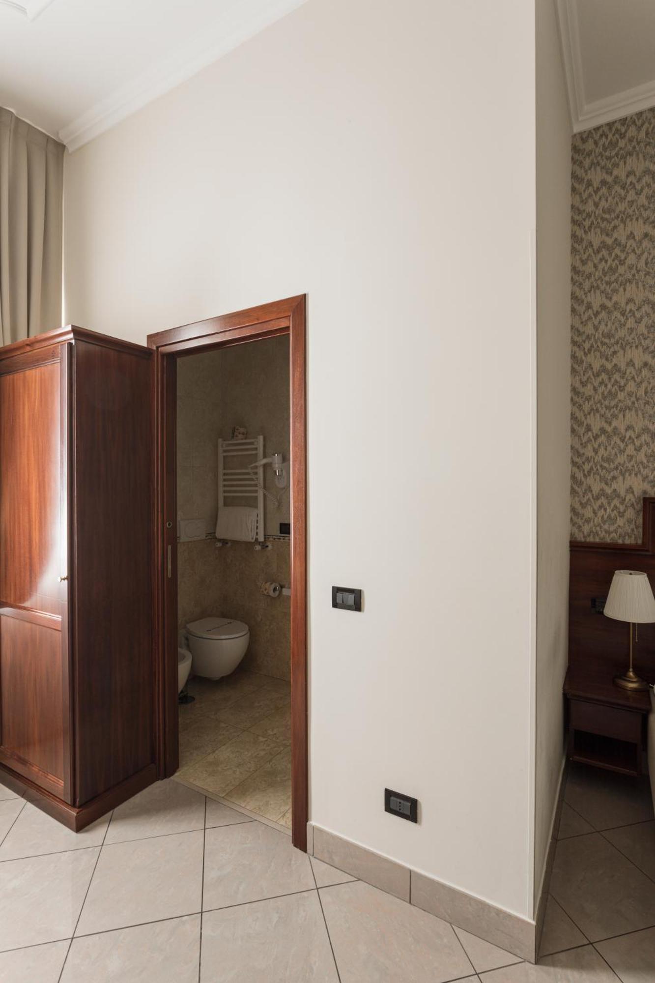 Glam Luxury Rome Hotel Екстериор снимка